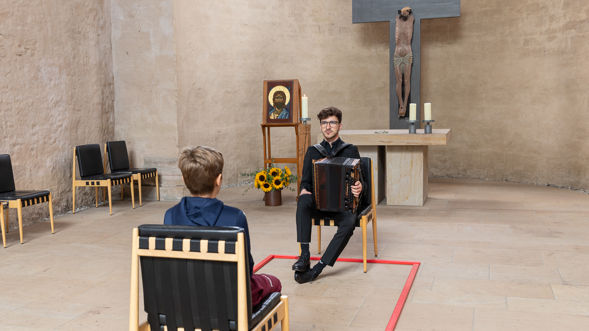 Jonathan Gross in der Klosterkirche, Volkenroda 2021