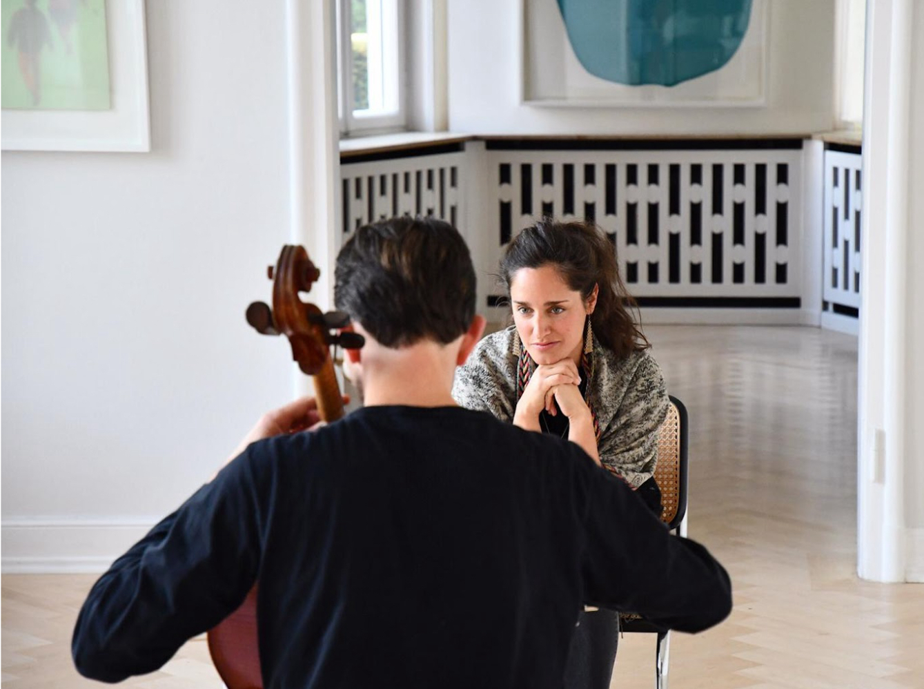 1:1 CONCERTS in der Galerie Valentien, mit Musiker:innen des Staatsorchesters Stuttgart und des SWR Sinfonieorchesters.